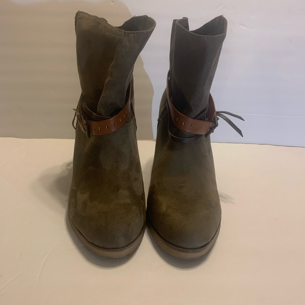MIA Women’s wedge boots